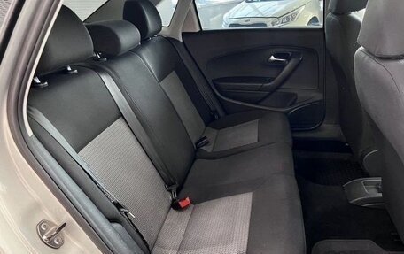 Volkswagen Polo VI (EU Market), 2012 год, 900 000 рублей, 3 фотография