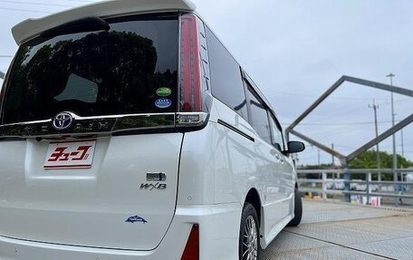 Toyota Noah III, 2021 год, 1 955 123 рублей, 9 фотография