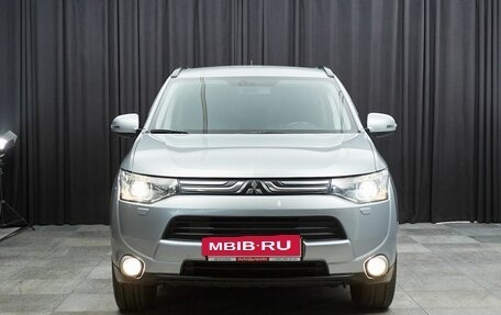 Mitsubishi Outlander III рестайлинг 3, 2012 год, 1 449 000 рублей, 2 фотография
