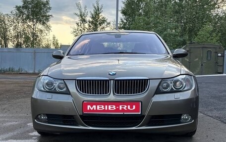 BMW 3 серия, 2006 год, 1 050 000 рублей, 1 фотография