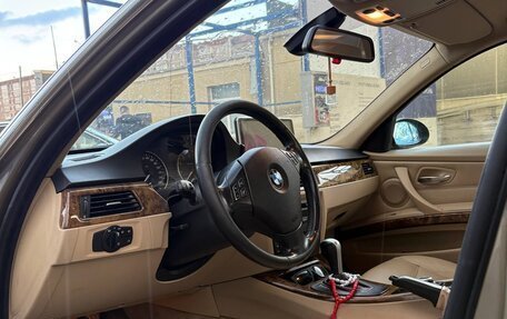 BMW 3 серия, 2006 год, 1 050 000 рублей, 18 фотография