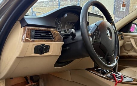BMW 3 серия, 2006 год, 1 050 000 рублей, 19 фотография