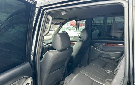 Toyota Land Cruiser Prado 120 рестайлинг, 2007 год, 2 699 900 рублей, 18 фотография