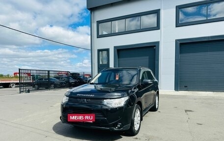 Mitsubishi Outlander III рестайлинг 3, 2012 год, 1 429 000 рублей, 2 фотография