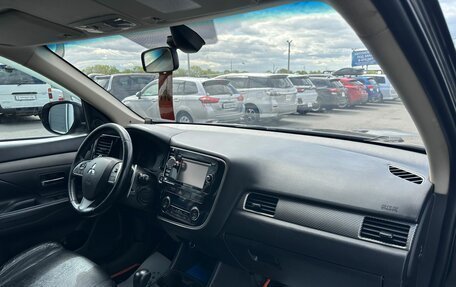 Mitsubishi Outlander III рестайлинг 3, 2012 год, 1 429 000 рублей, 13 фотография