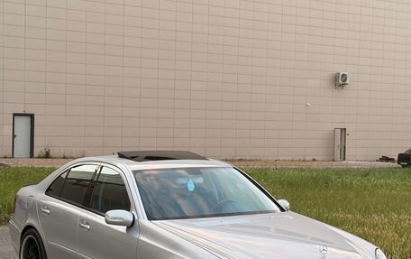 Mercedes-Benz E-Класс, 2003 год, 1 150 000 рублей, 1 фотография