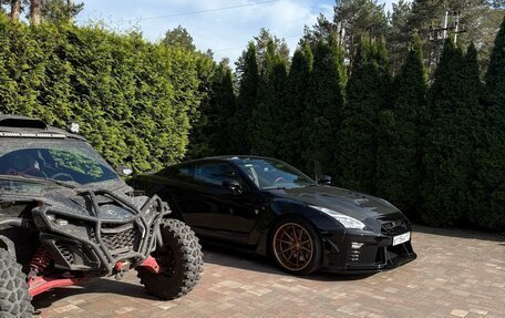 Nissan GT-R, 2011 год, 9 999 999 рублей, 1 фотография