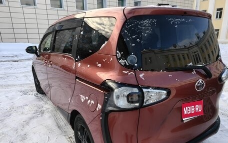 Toyota Sienta II, 2015 год, 1 400 000 рублей, 1 фотография