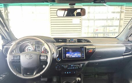Toyota Hilux VIII, 2020 год, 4 650 000 рублей, 16 фотография