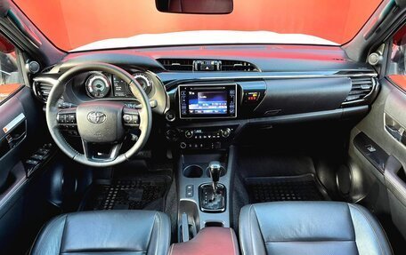 Toyota Hilux VIII, 2020 год, 4 650 000 рублей, 20 фотография
