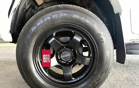 Toyota Hilux VIII, 2020 год, 4 650 000 рублей, 7 фотография