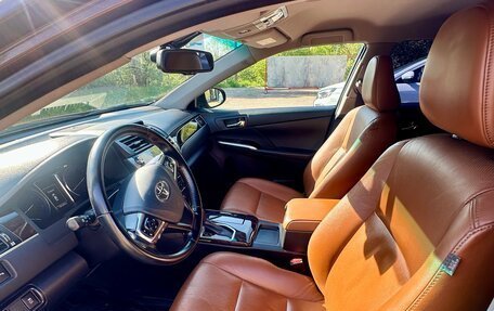 Toyota Camry, 2017 год, 2 100 000 рублей, 11 фотография