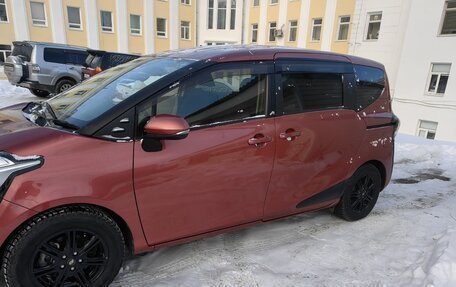 Toyota Sienta II, 2015 год, 1 400 000 рублей, 7 фотография