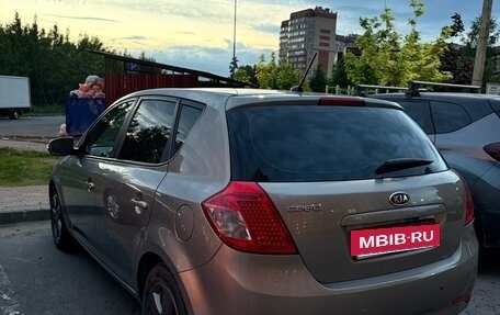 KIA cee'd I рестайлинг, 2011 год, 680 000 рублей, 5 фотография
