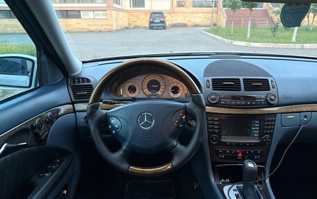 Mercedes-Benz E-Класс, 2003 год, 1 150 000 рублей, 9 фотография