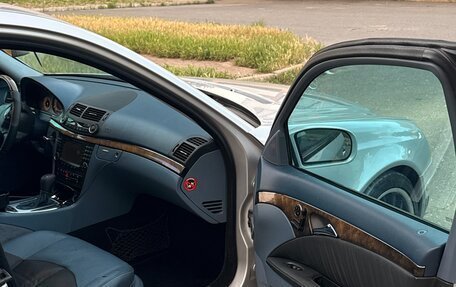 Mercedes-Benz E-Класс, 2003 год, 1 150 000 рублей, 13 фотография