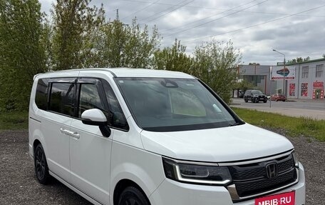 Honda Stepwgn, 2023 год, 2 580 000 рублей, 7 фотография