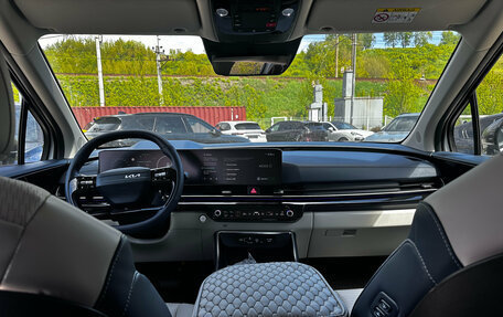 KIA Carnival, 2025 год, 6 250 000 рублей, 21 фотография