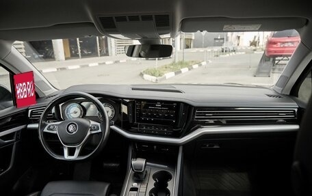 Volkswagen Touareg III, 2019 год, 4 500 000 рублей, 7 фотография
