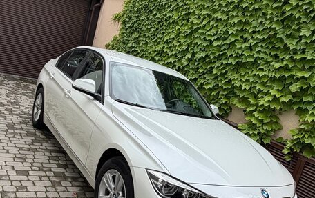 BMW 3 серия, 2016 год, 1 680 000 рублей, 2 фотография