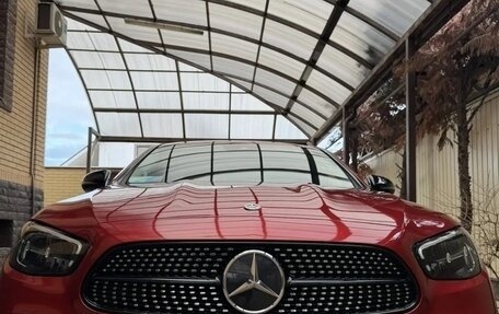 Mercedes-Benz E-Класс, 2020 год, 4 900 000 рублей, 5 фотография