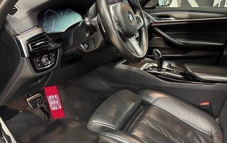 BMW 5 серия, 2019 год, 4 400 000 рублей, 9 фотография