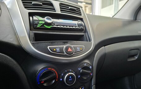 Hyundai Solaris II рестайлинг, 2014 год, 742 000 рублей, 16 фотография
