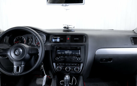 Volkswagen Jetta VI, 2012 год, 810 000 рублей, 13 фотография