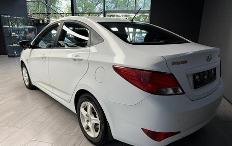 Hyundai Solaris II рестайлинг, 2015 год, 1 039 000 рублей, 5 фотография