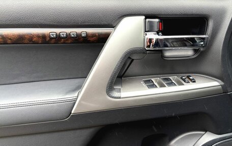 Toyota Land Cruiser 200, 2013 год, 3 990 000 рублей, 14 фотография