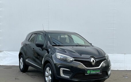 Renault Kaptur I рестайлинг, 2017 год, 1 120 000 рублей, 3 фотография