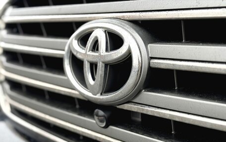 Toyota Land Cruiser 200, 2013 год, 3 990 000 рублей, 18 фотография