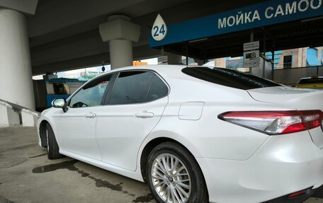 Toyota Camry, 2019 год, 1 890 000 рублей, 3 фотография
