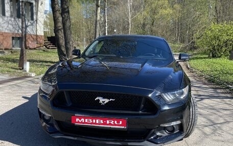 Ford Mustang VI рестайлинг, 2017 год, 2 700 000 рублей, 4 фотография