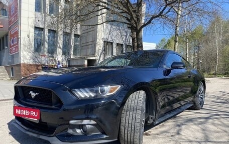 Ford Mustang VI рестайлинг, 2017 год, 2 700 000 рублей, 3 фотография
