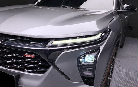 Chevrolet Trax, 2023 год, 1 740 009 рублей, 3 фотография