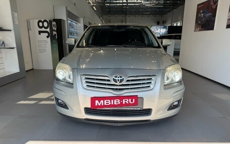 Toyota Avensis III рестайлинг, 2006 год, 880 000 рублей, 2 фотография