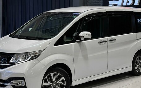 Honda Stepwgn IV, 2016 год, 1 797 000 рублей, 2 фотография