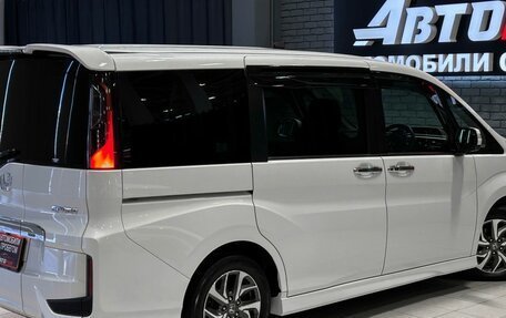 Honda Stepwgn IV, 2016 год, 1 797 000 рублей, 6 фотография