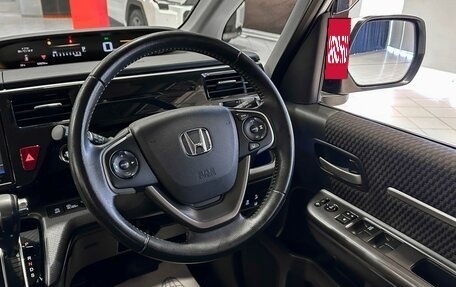 Honda Stepwgn IV, 2016 год, 1 797 000 рублей, 31 фотография