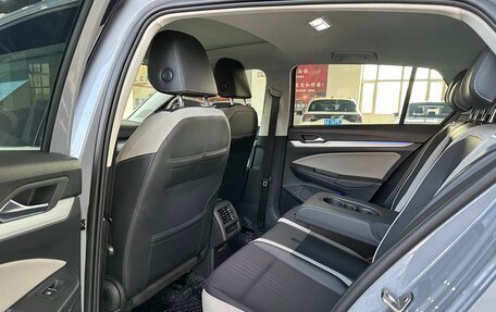 Volkswagen Golf VIII, 2022 год, 1 990 000 рублей, 11 фотография