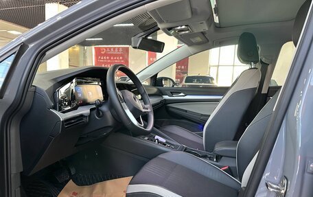 Volkswagen Golf VIII, 2022 год, 1 990 000 рублей, 14 фотография