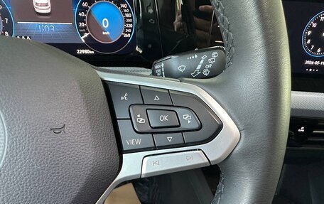 Volkswagen Golf VIII, 2022 год, 1 990 000 рублей, 27 фотография