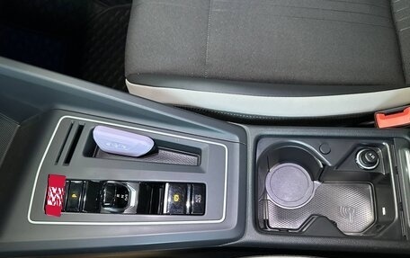 Volkswagen Golf VIII, 2022 год, 1 990 000 рублей, 21 фотография