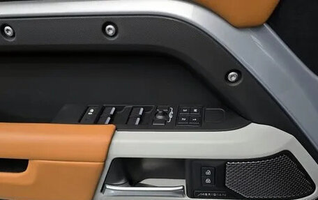 Land Rover Defender II, 2024 год, 7 650 000 рублей, 9 фотография