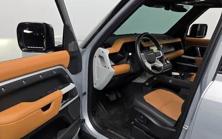 Land Rover Defender II, 2024 год, 7 650 000 рублей, 16 фотография