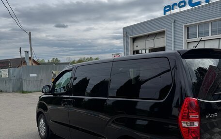 Hyundai H-1 II рестайлинг, 2020 год, 3 100 000 рублей, 9 фотография