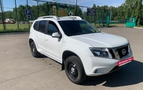 Nissan Terrano III, 2014 год, 750 000 рублей, 4 фотография