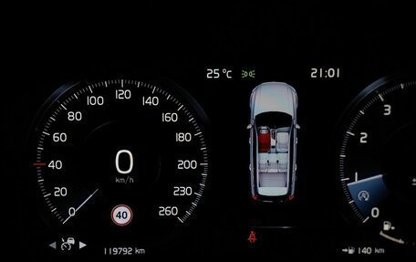 Volvo XC90 II рестайлинг, 2021 год, 4 700 000 рублей, 18 фотография