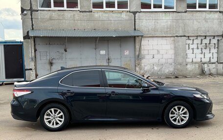 Toyota Camry, 2019 год, 2 130 000 рублей, 6 фотография